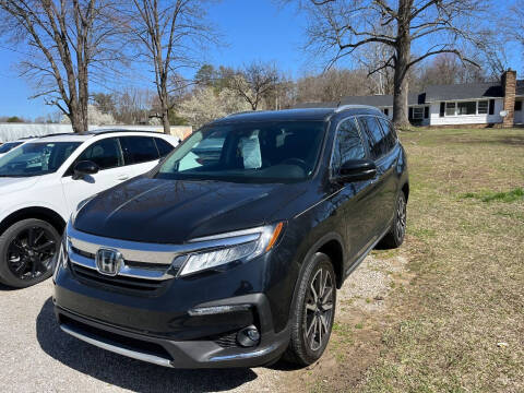 Auto Connection LLC Car Dealer in London KY