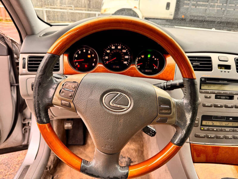2005 Lexus ES 330