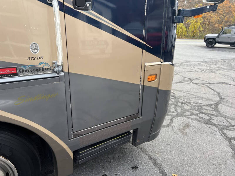 2005 Freightliner xc37