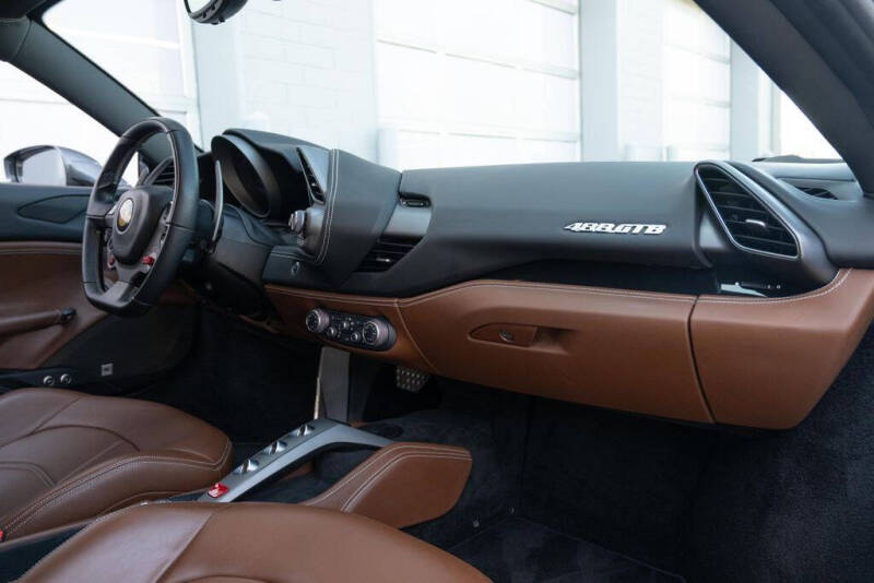 2016 Ferrari 488 GTB