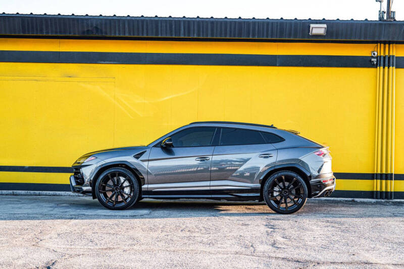 2020 Lamborghini Urus