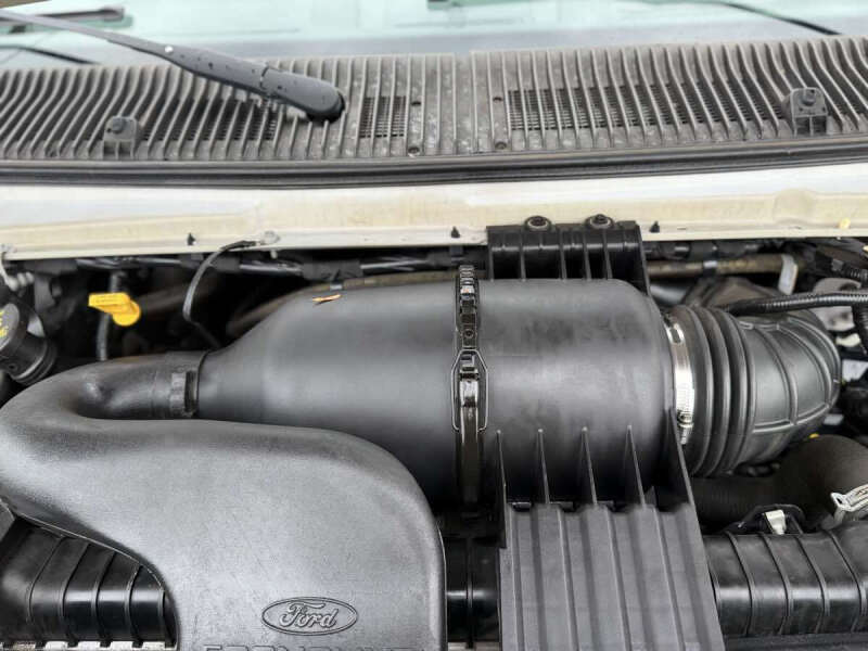 2013 Ford E-Series E-350 SD XLT