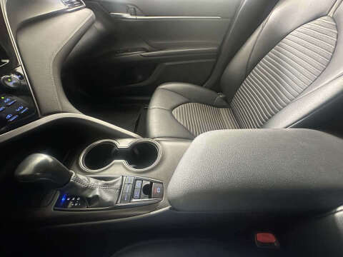 2022 Toyota Camry Hybrid