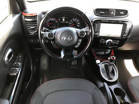2018 Kia Soul +