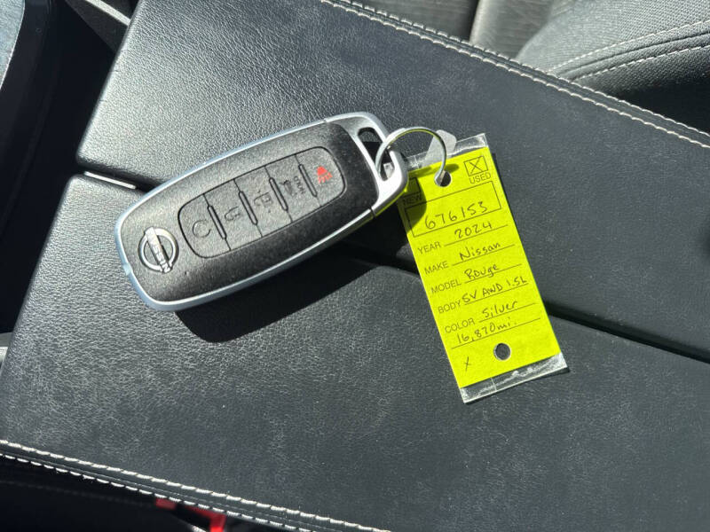 2024 Nissan Rogue SV