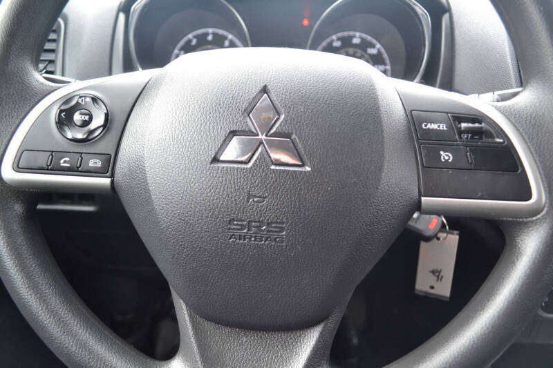 2024 Mitsubishi Outlander Sport ES