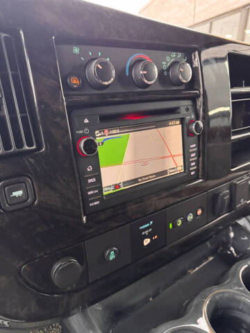 2016 GMC Savana 2500