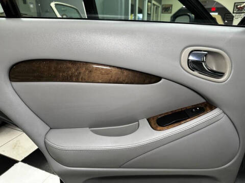 2006 Jaguar S-Type R