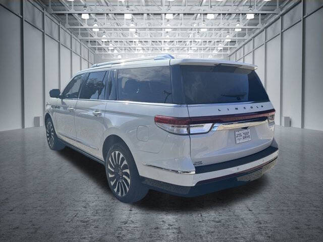 2022 Lincoln Navigator L Black Label