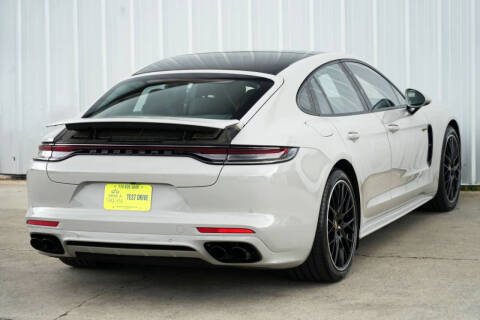 2022 Porsche Panamera 4S E-Hybrid