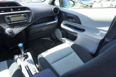 2013 Toyota Prius c Two