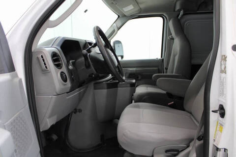 2013 Ford E-Series E-350 SD