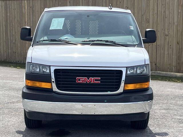2025 GMC Savana 2500