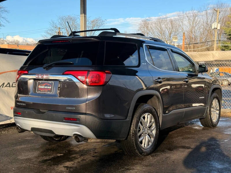 2018 GMC Acadia SLE-2