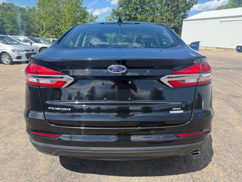 2020 Ford Fusion SE