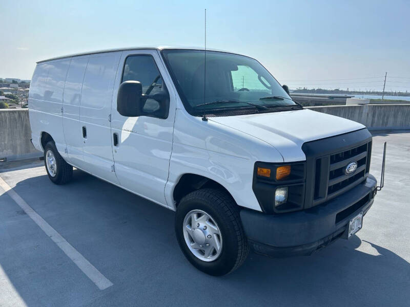 2013 Ford E-Series Econoline Van Commercial's photo