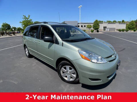 2006 Toyota Sienna for sale at Smart Budget Cars in Madison WI