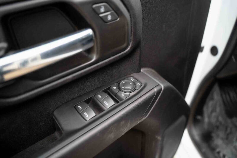 2025 GMC Sierra 2500HD Pro