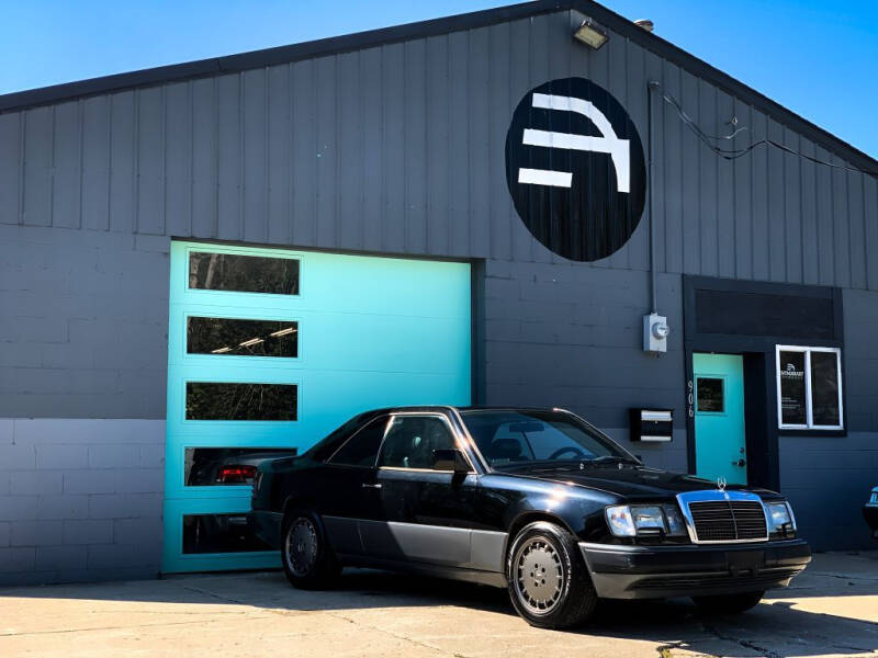 1992 Mercedes-Benz 300-Class for sale at Enthusiast Autohaus in Sheridan IN
