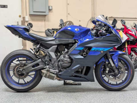 2024 Yamaha R7