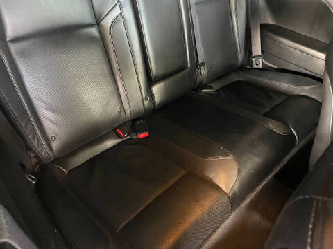 2015 Dodge Challenger SXT Plus