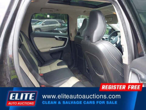2017 Volvo XC60 T5 Dynamic