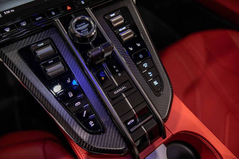 2026 Aston Martin Vantage Roadster