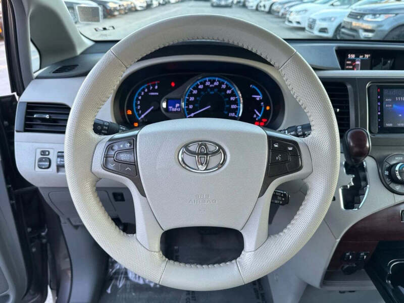 2013 Toyota Sienna