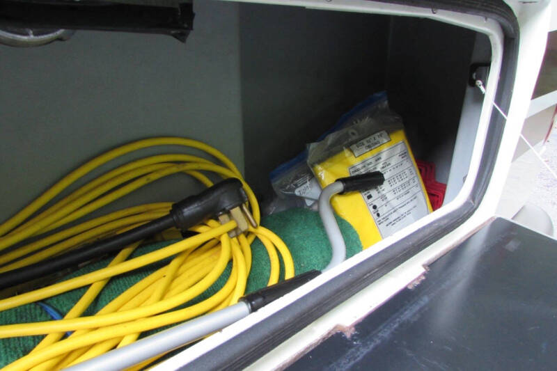 2001 Winnebago Rialta