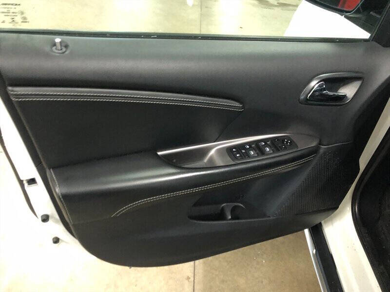 2020 Dodge Journey Crossroad