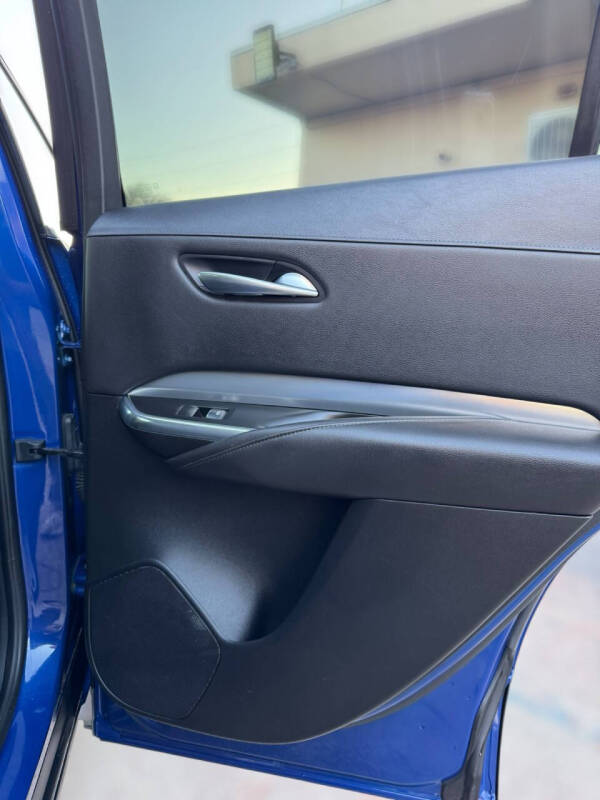 2021 Cadillac XT4 Premium Luxury