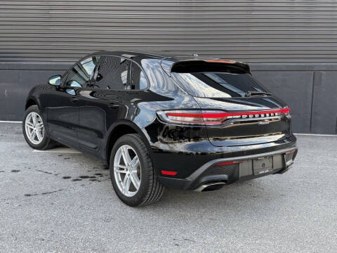 2025 Porsche Macan