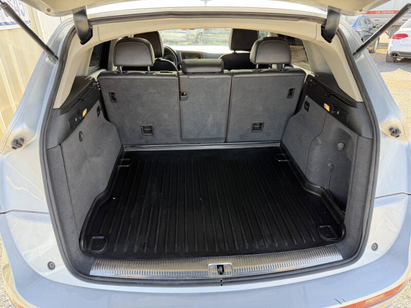 2011 Audi Q5 2.0T quattro Premium Plus