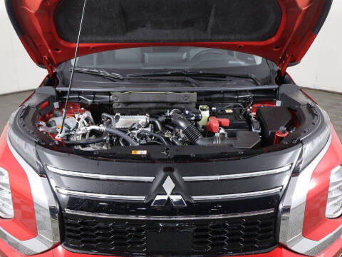2026 Mitsubishi Outlander ES