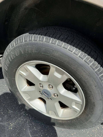 2004 Ford Explorer Eddie Bauer
