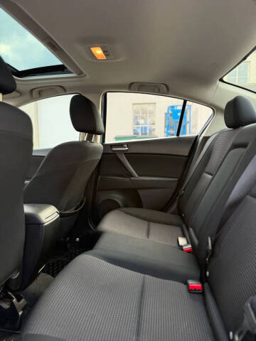 2012 Mazda MAZDA3 i Touring