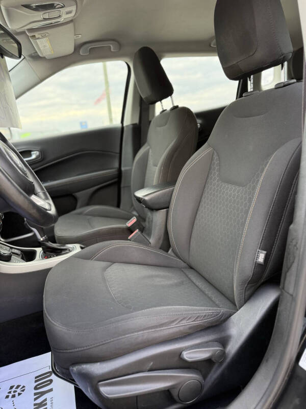 2017 Jeep Compass Sport