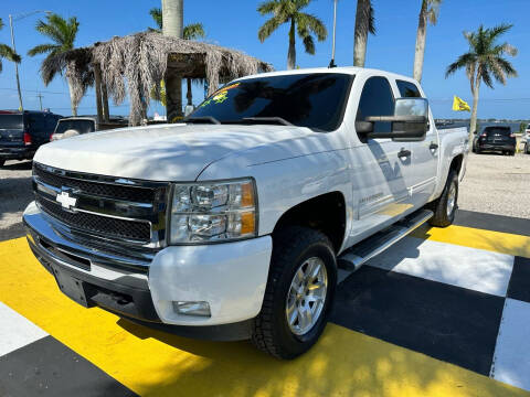 2011 Chevrolet Silverado 1500 for sale at D&S Auto Sales, Inc in Melbourne FL