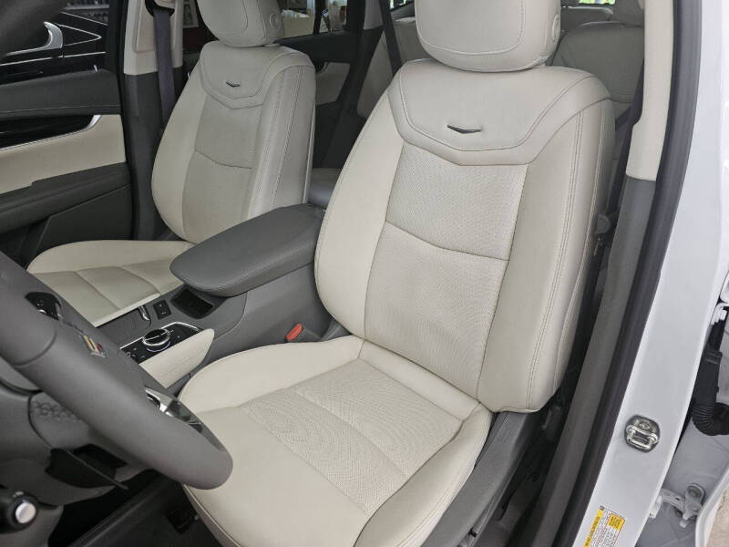 2024 Cadillac XT6 Premium Luxury