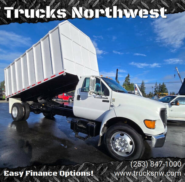 2002 Ford F-650's photo