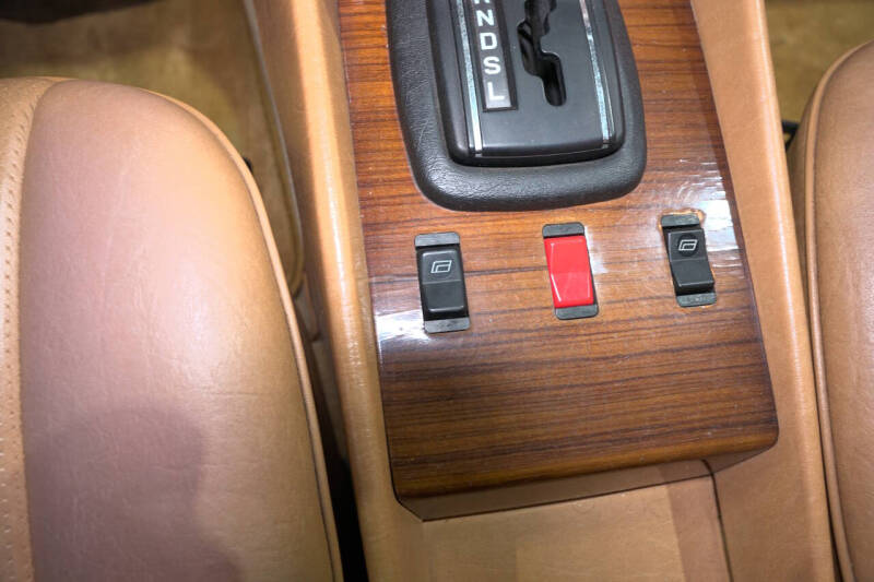 1982 Mercedes-Benz 380-Class 380 SL