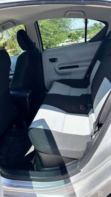 2013 Toyota Prius c Two