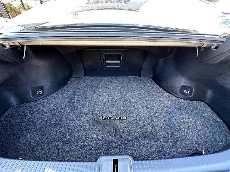 2021 Lexus ES 300h Ultra Luxury