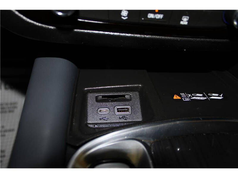 2022 Buick Enclave Essence