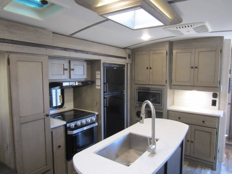 2019 Keystone RV Outback Series 330RL