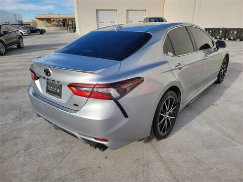 2022 Toyota Camry SE