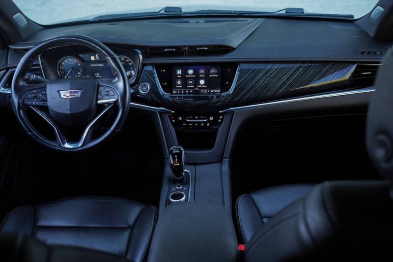 2023 Cadillac XT6 Premium Luxury