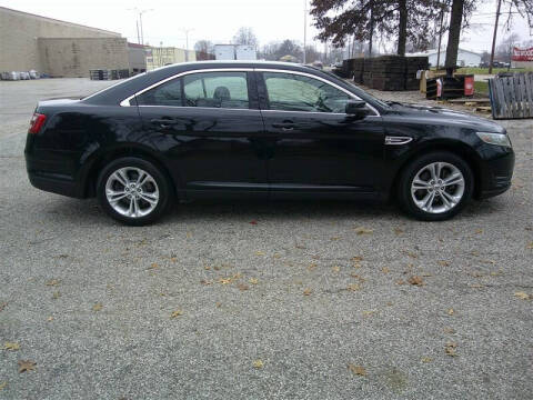 2018 Ford Taurus SEL