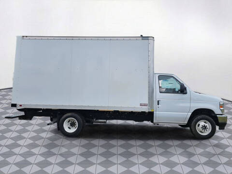 2025 Ford E-Series