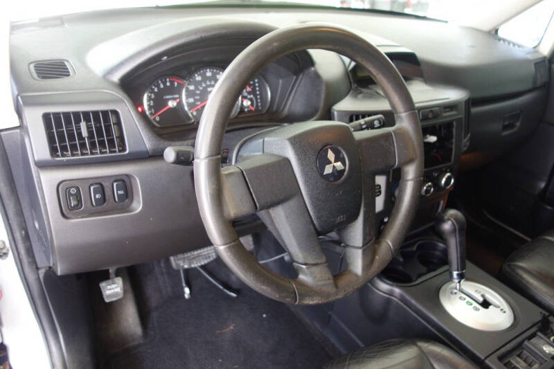 2008 Mitsubishi Endeavor LS